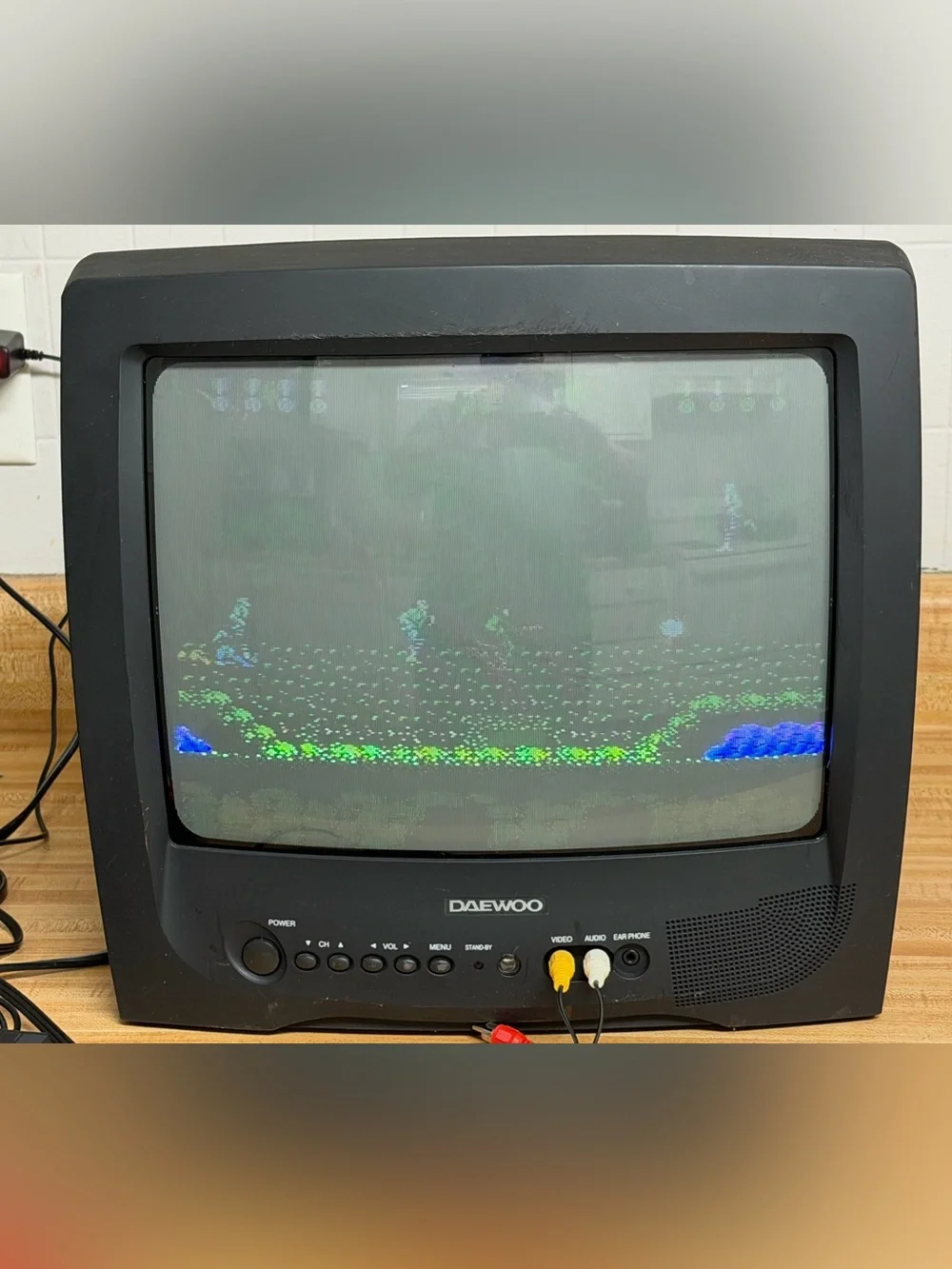 Daewoo DTQ-13V5FC CRT Vintage Retro Gaming Mini TV 13” Tested Working No Remote